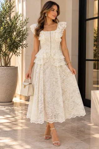 Vestido mida en renda